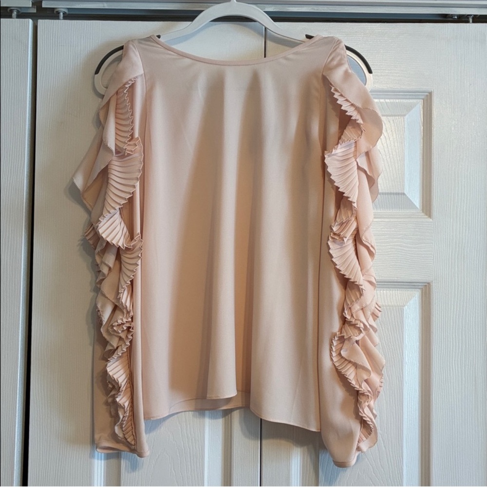Marchesa Voyage Blush Ruffle MED Elegant Ruffle Sleeve Top - Picture 2 of 8